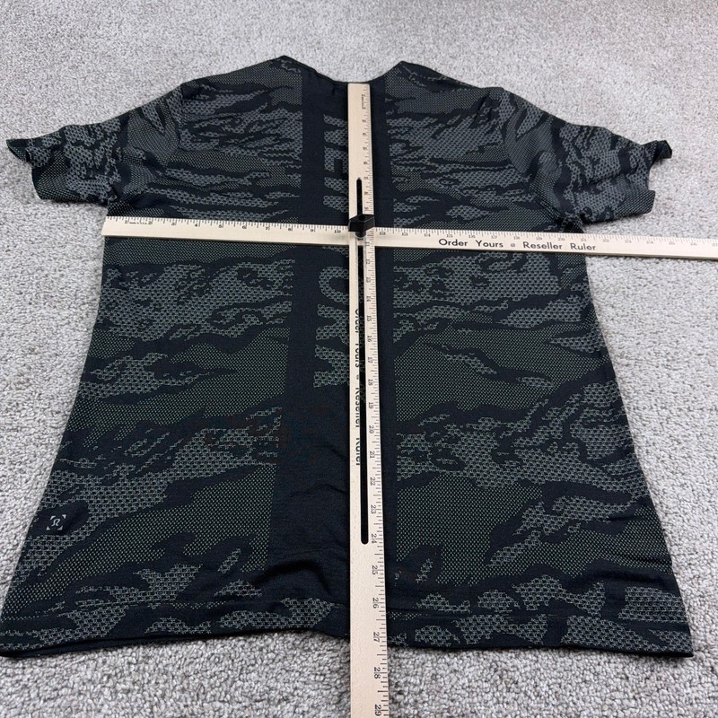 Lululemon Shirt Mens Large Black Gray Camo New York Metal Vent Tech Stretch gallery