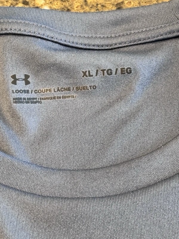 Under Armour Men's Loose Fit Solid Gray Crew Neck Logo Breathable Tee Size XL gallery