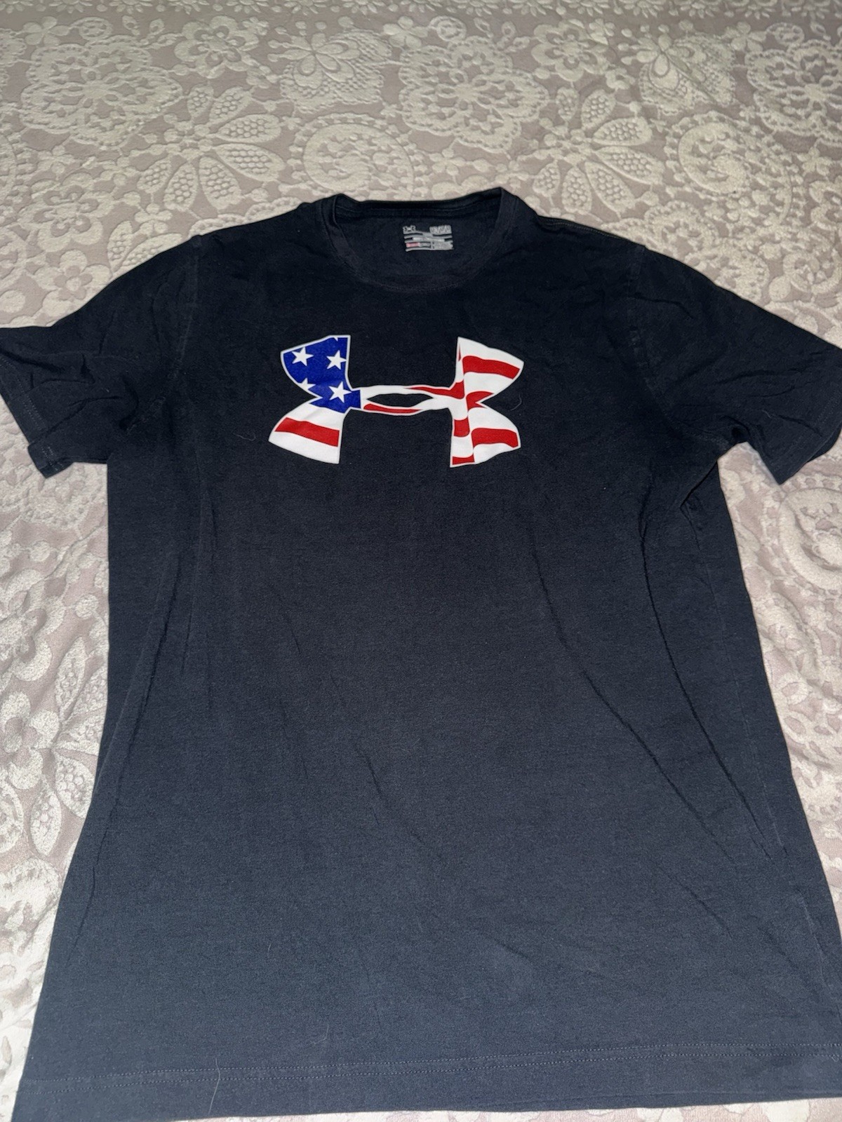 Under Armour HeatGear Athletic T-Shirt American Flag Logo Loose Fit Medium gallery