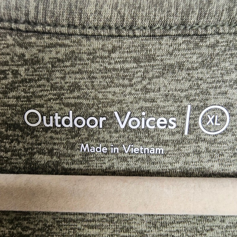 Outdoor Voices Mens All Day Tank XL Active Stretch Gym Workout Athletic Wicking gallery