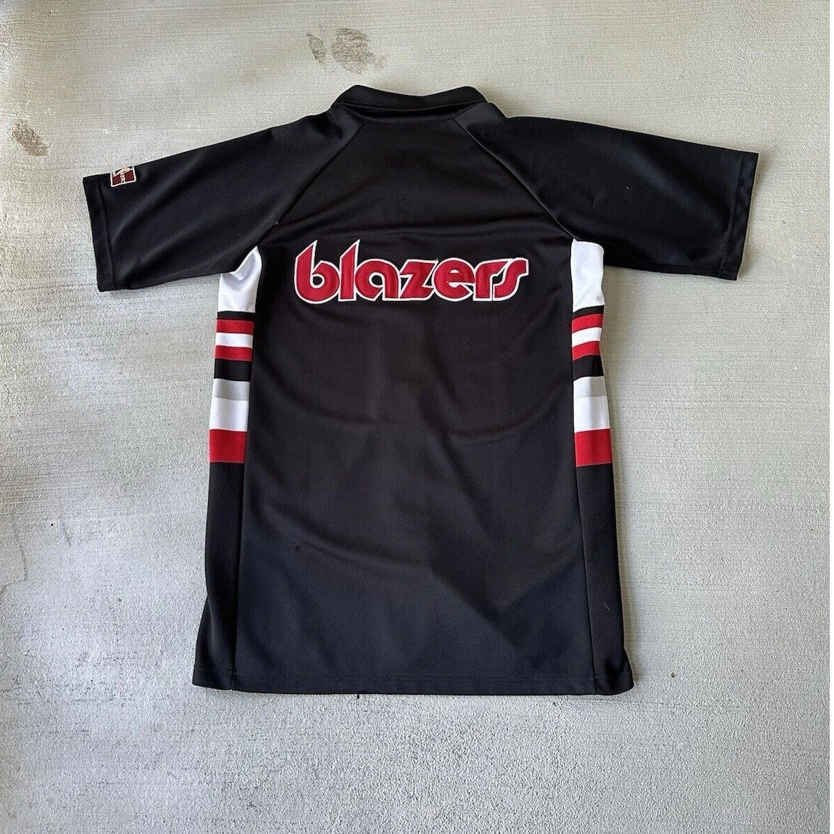 VINTAGE Y2K HARDWOOD CLASSICS NBA BAGGY COLLARED JERSEY PORTLAND BLAZERS (XL) gallery