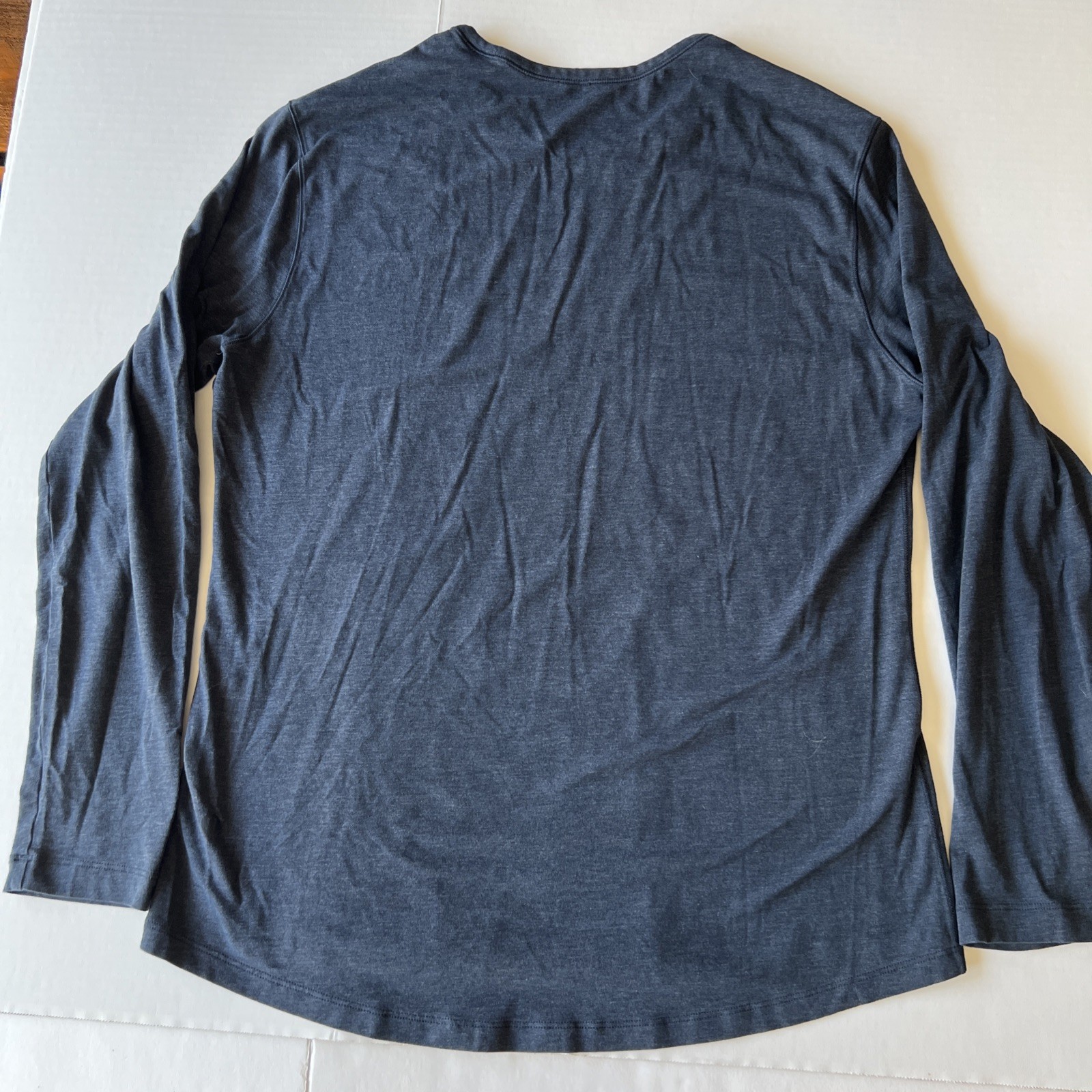 Lululemon Long Sleeve Shirt Men's Large Navy Blue Gym Running Performance gallery