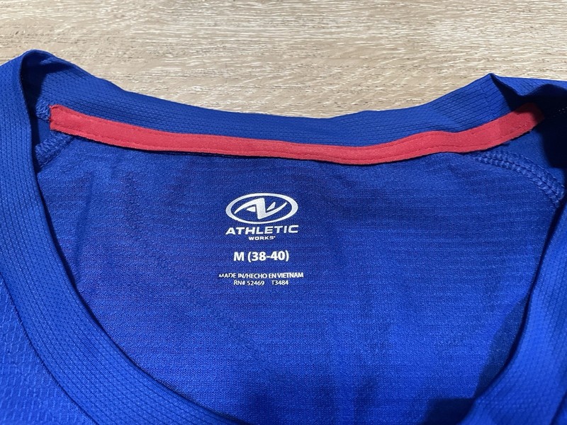NWT Athletic Works Pockets Jacquard Tee Mens Size M Blue Running Athletic Shirt gallery