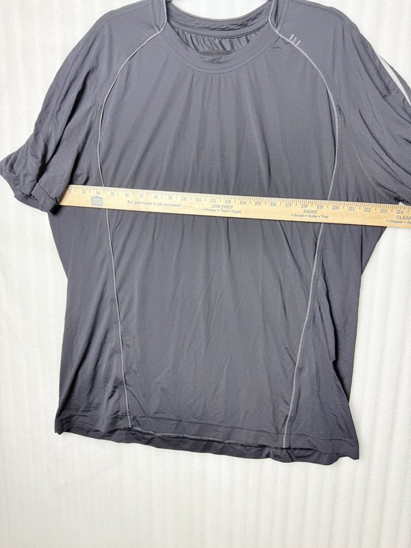 Lululemon Metal Vent Tech Mens Hexagon Logo Dark Navy Performance T Shirt Sz 2XL gallery