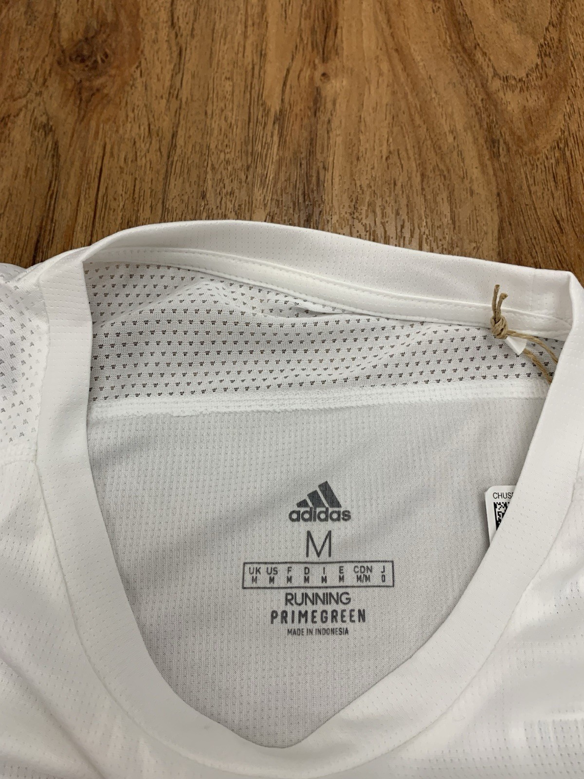 NWT ADIDAS OWN The Run /ATHLETIC T-SHIRT White Size Medium gallery