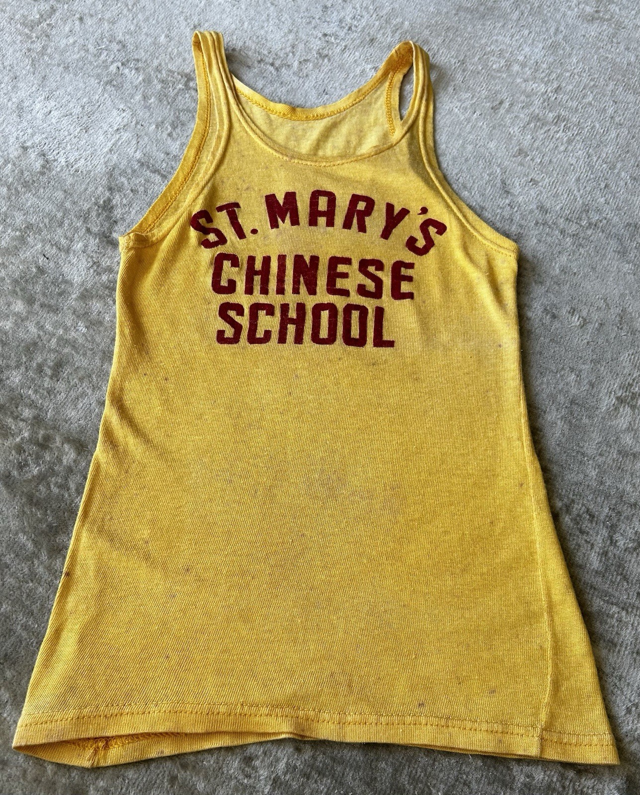 ST. MARY’s Chinese School Small Yellow ‘4’ Basketball Tank Top - Good/Fair gallery