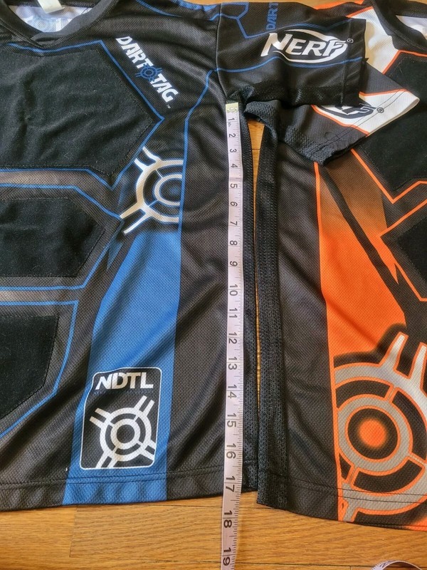 Pair Of Nerf Dart Tag Short Sleeve Large T-Shirt Black Blue Black Orange 2010 gallery