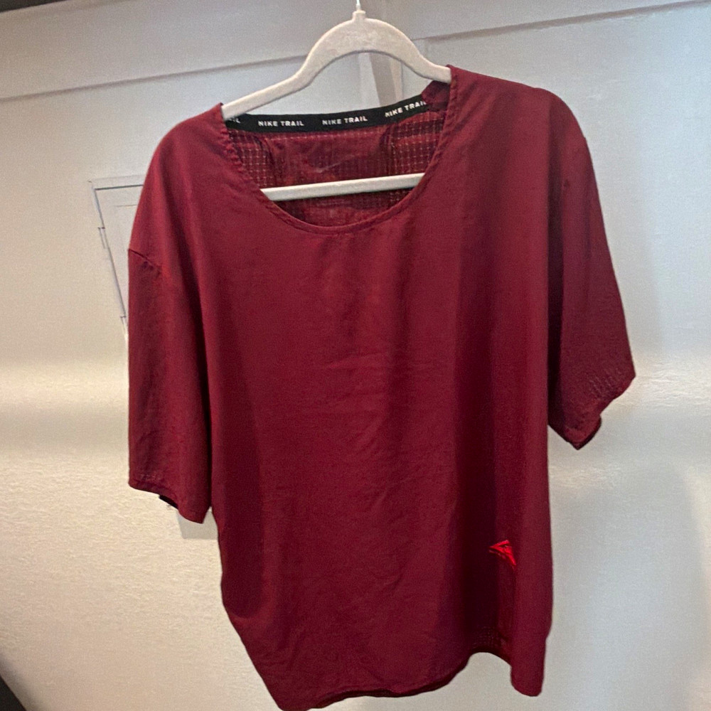 Nike Trail Dri-FIT Men's Red Mesh Crew Neck Logo Running T-Shirt 2XL