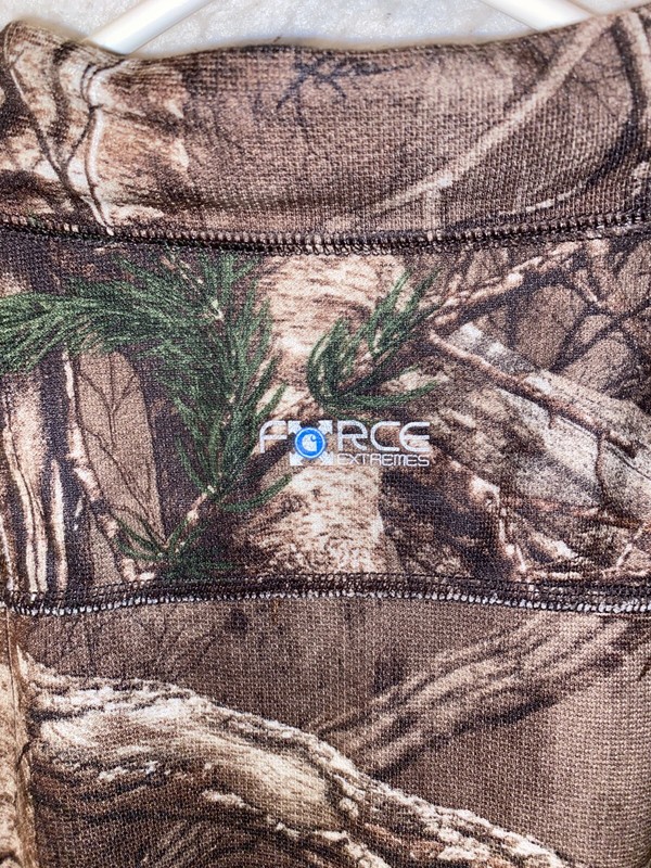 Men's Carhartt Realtree Base Force 1/2 Zip Pullover Sz XXL Camoflauge gallery
