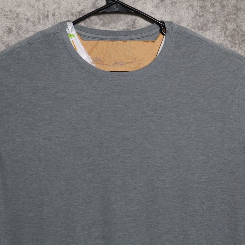 Vuori T-Shirt Mens XL Gray Strato Tech Tee Performance Casual Athletic V126 gallery