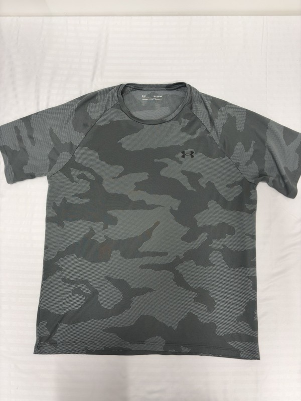 Under Armour Loose Fit Camo T-Shirt Gray Camo Print XL Performance Nice gallery