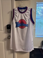 Space Jam Tune Squad Pepe Le Pew Heart Jersey Size M White Basketball