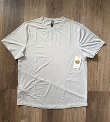 Vuori Short Sleeve Viewpoint Performance Tee 2.0 Sky Grey Sz XL V1113-P NWT