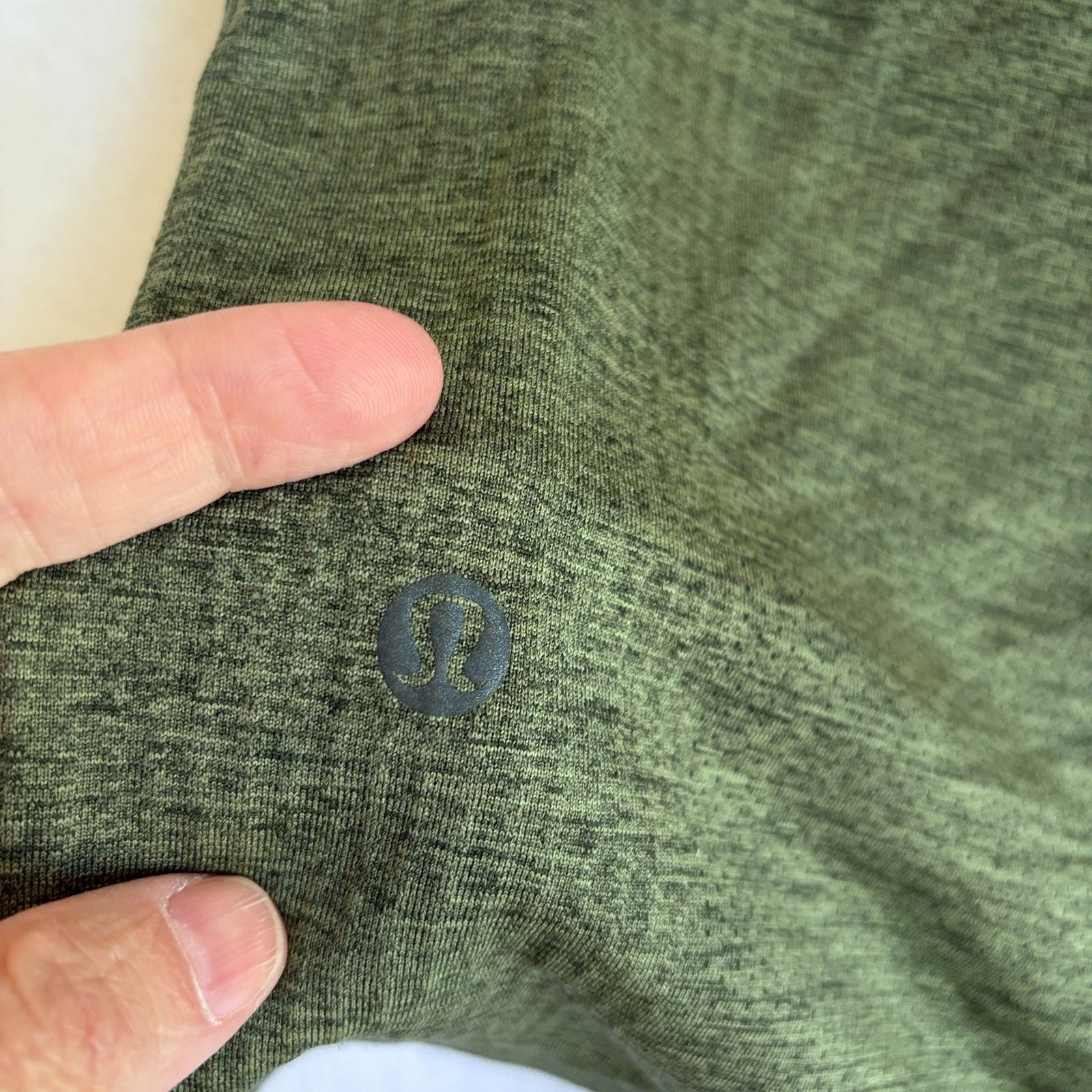 Lululemon Metal Vent Tech Short Sleeve T Shirt Mens Small Dark Green Gym Train gallery