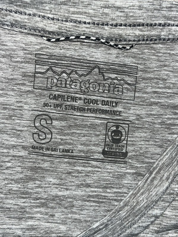 Patagonia Shirt Mens Small Gray Daily Tech 50+ UPF Performance Capilene gallery