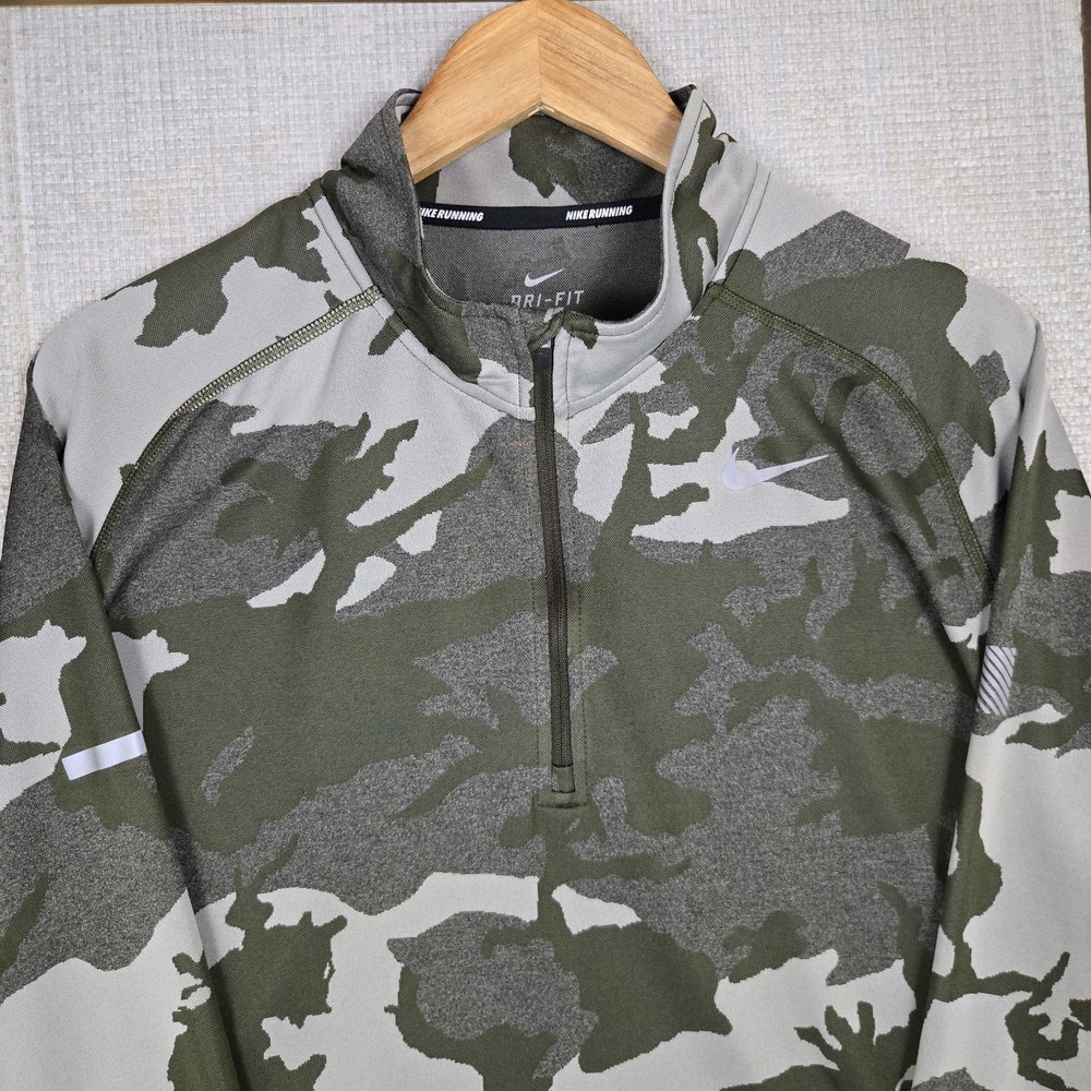 NIKE Mens Size XL Woodland Camouflage Lightweight 1/4 Zip Pullover Reflective