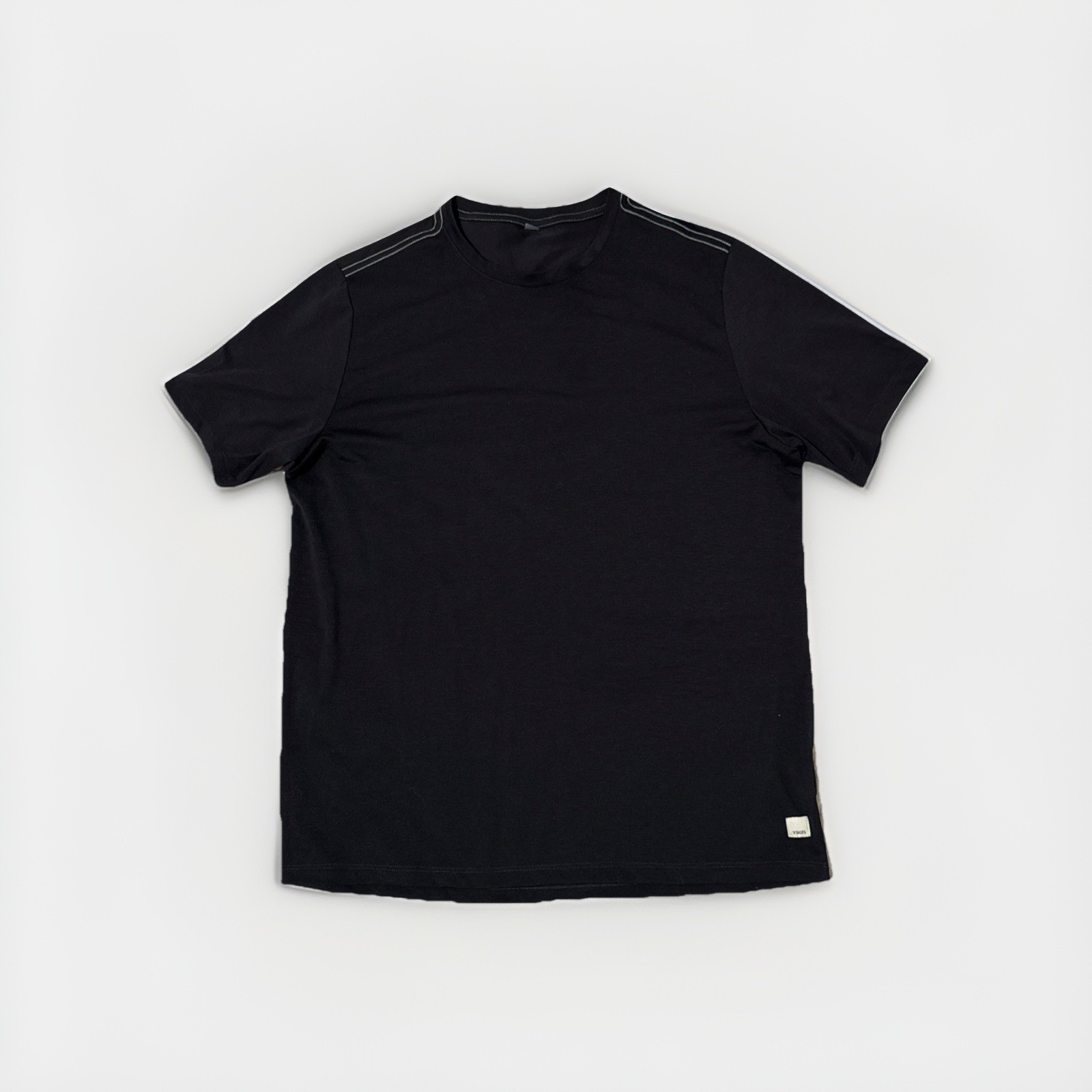 Vuori T Shirt Medium Current Tech Tee Short Sleeve Beige V195 Crew Stretch gallery