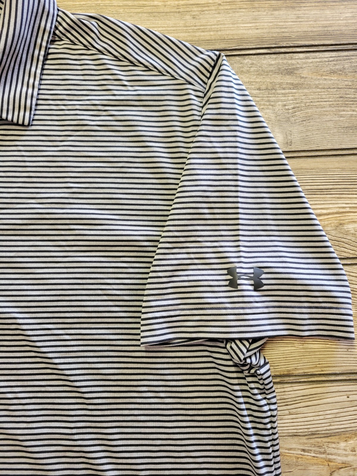 Under Armour Loose Heat Gear Men's Polo Striped Golf Shirt Size XL gallery