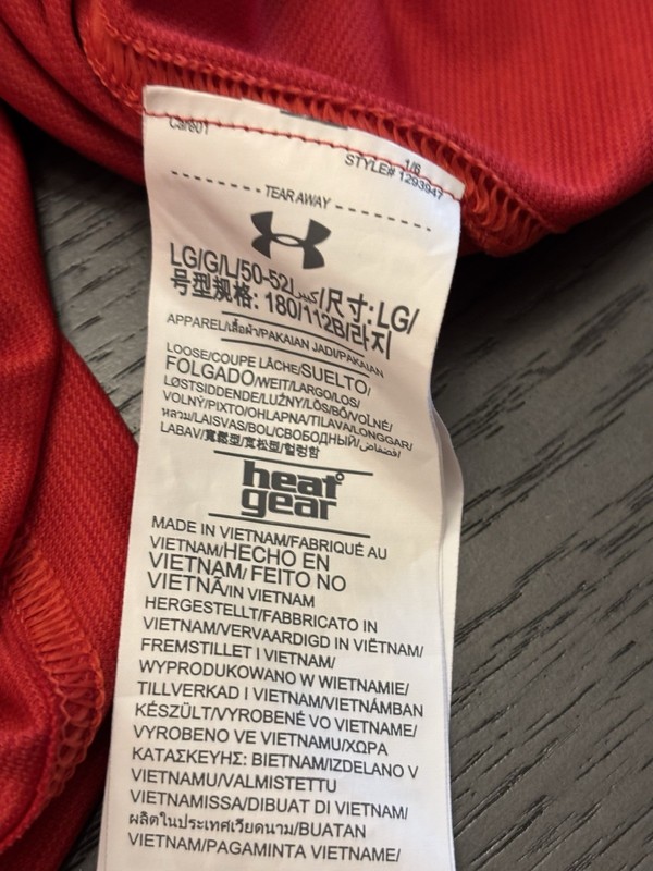 Under Armour HeatGear Men’s 1/4 Zip Mock Neck Pullover L Red/Black Loose gallery