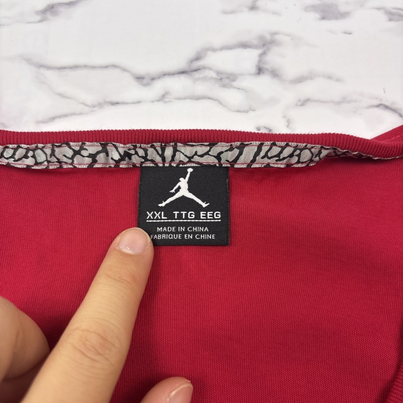 Air Jordan Men's 2XL Red Sleeveless Tank Top Cotton Lightweight Logo Crew Neck gallery