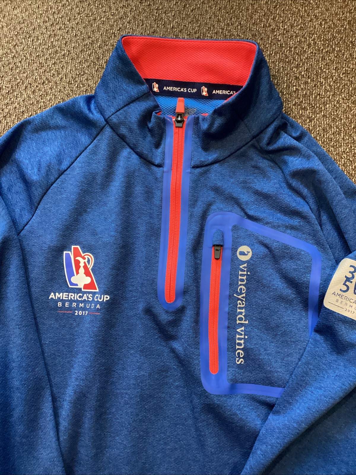 America’s Cup Bermuda 2017 Vineyard Vines 1/4 Zip Mens M Excellent Condition gallery