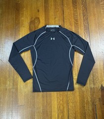 Under Armour Fitted Compression Shirt Mens Medium Black Long Sleeve 1257471