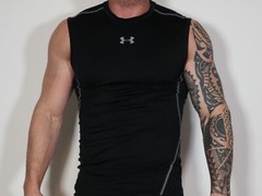 COMPRESSION SLEEVELESS SHIRT ADULT MEN’S LARGE