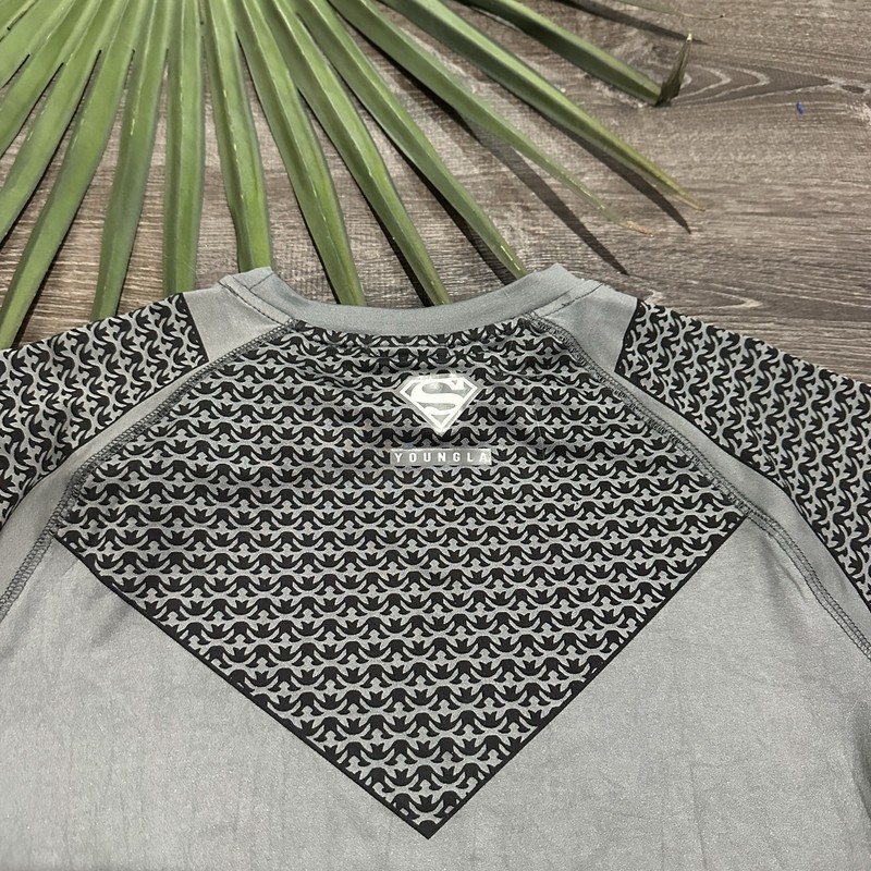 Youngla Superman Compression Athletic Tee T Shirt Men's Size Small Black Gray gallery
