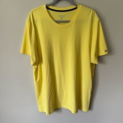 RHONE Reign Performance T Shirt Men’s Size XL Light Yellow Gym Workout