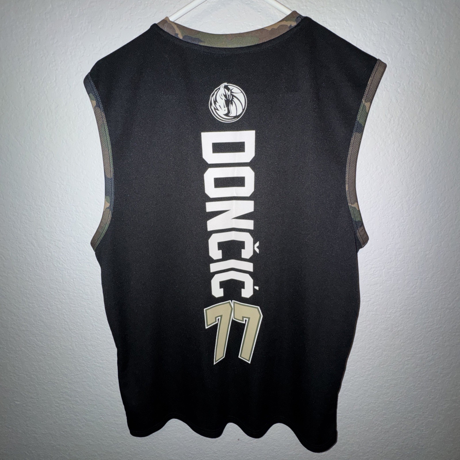 NBA Luka Doncic Dallas Mavericks Black Camo Jersey Men's Size Large gallery