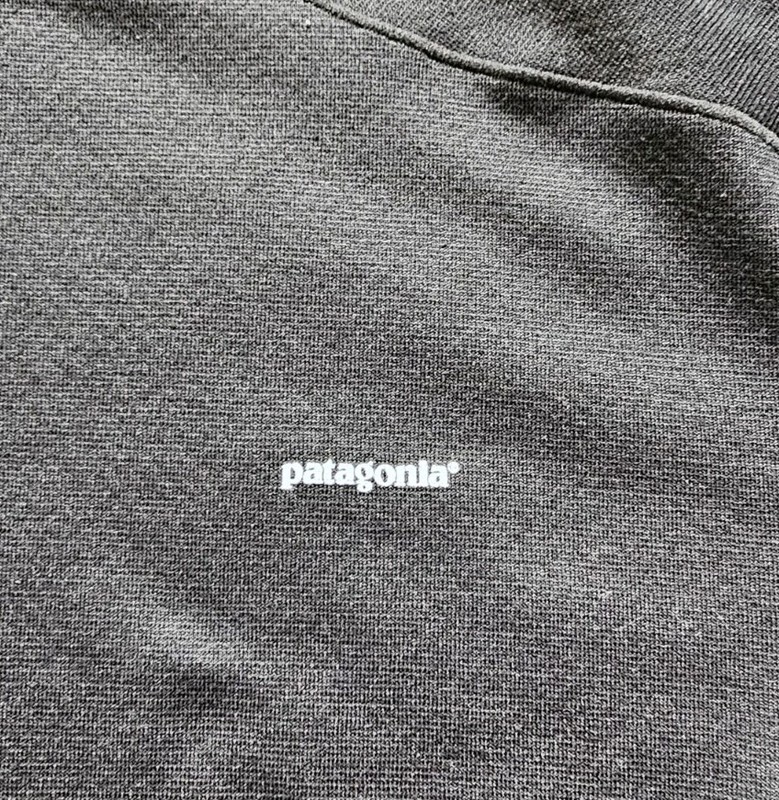 Patagonia Black Midweight Capilene Baselayer Long Sleeve Shirt Men's Size Medium gallery