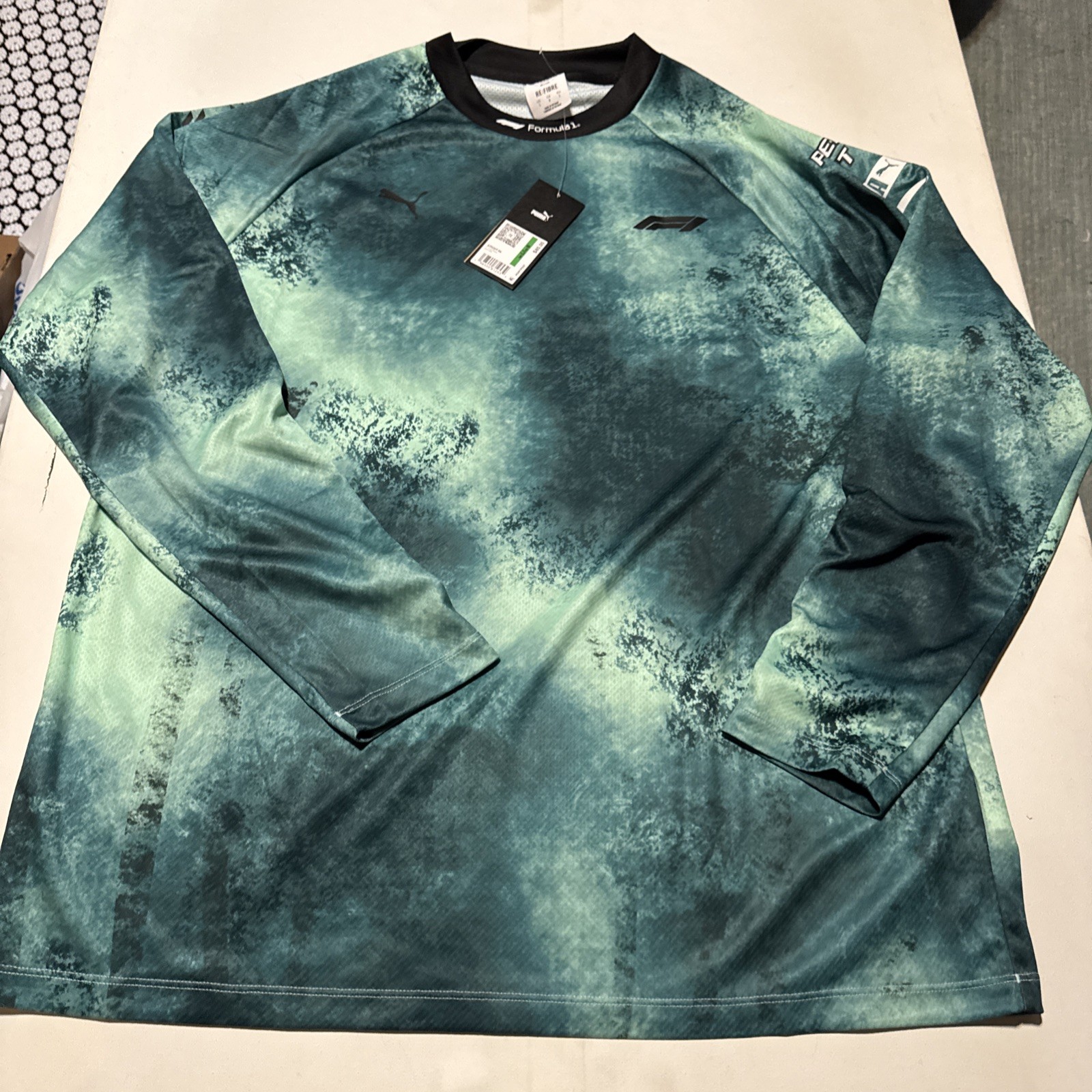 Puma X Formula 1 Men's Long Sleeve Motorsports Tee Shirt Large New Green gallery