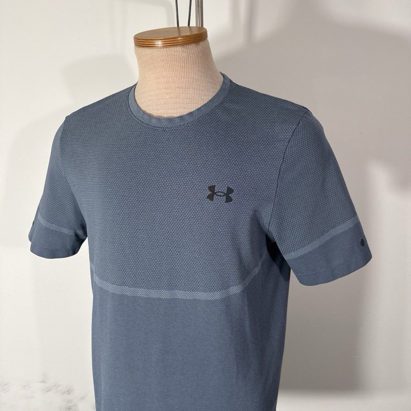 Under Armour Rush Celiant Seamless Men's Gray Athletic Training T Shirt Size M gallery