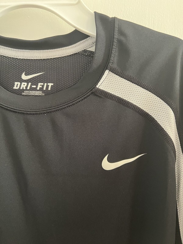 Nike Men's Dri-Fit Training Running Shirt Large Short Sleeve Black gallery