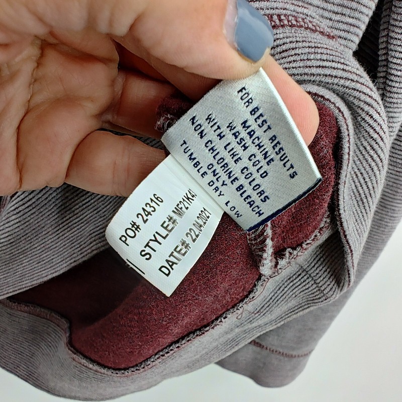 Peter Millar 1/4 Zip Pullover Golf Pullover Mens Size Large Maroon Gray Stripe gallery