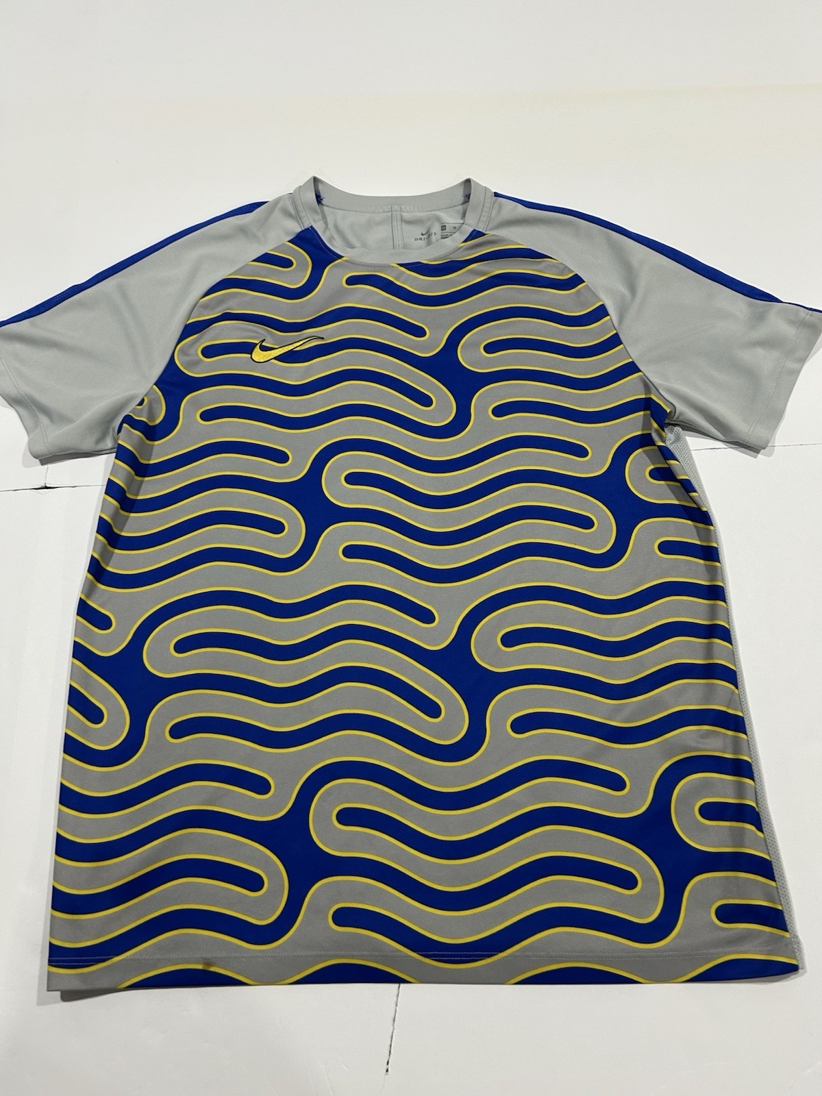 Nike Pure Fenamano Shirt Mens Size XL gallery