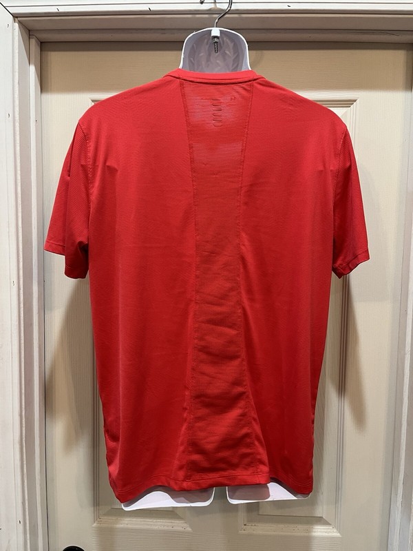 Under Armour Men’s UA Run Coolswitch Tee Medium Graphic Short Sleeve L gallery