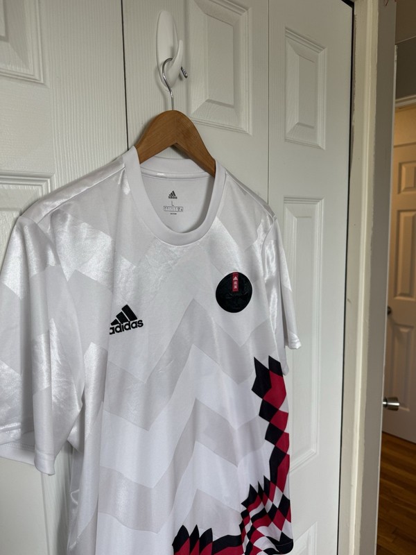 Adidas Captain Tsubasa Number 10 AEROREADY Soccer Jersey Anime Men's Sz Large gallery