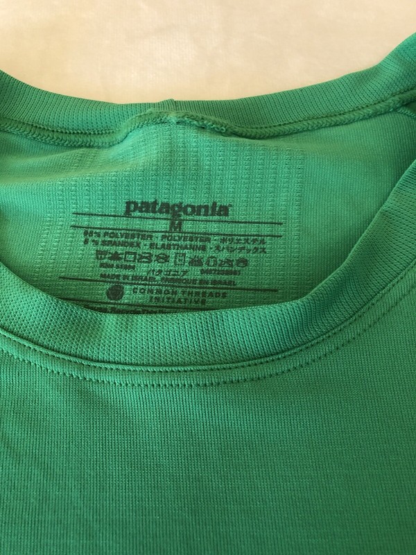 Patagonia Size M Womens Shirt Poly/Spandex Common Threads Athletic Lightweight gallery
