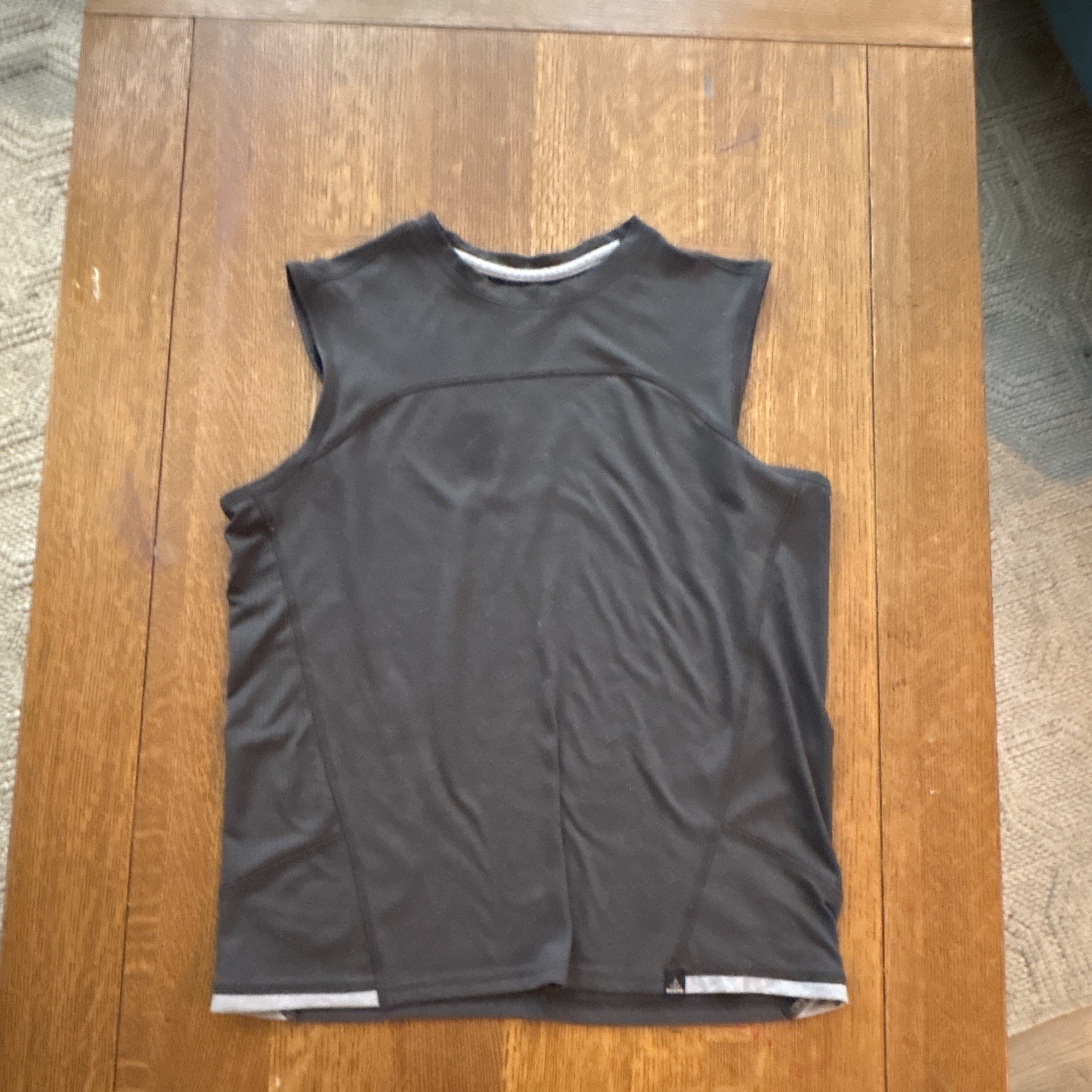 prAna Men's medium Black Sleeveless Tank Top Crew Neck Pockets Logo Polyester gallery