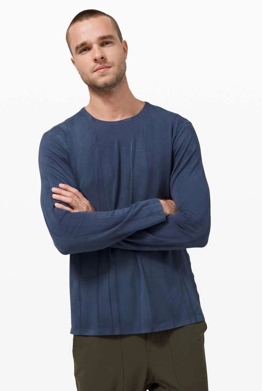 Lululemon 5 Year Basic Crew Long Sleeve Shirt Iron Blue Nautical Dye Stripe Sz L gallery
