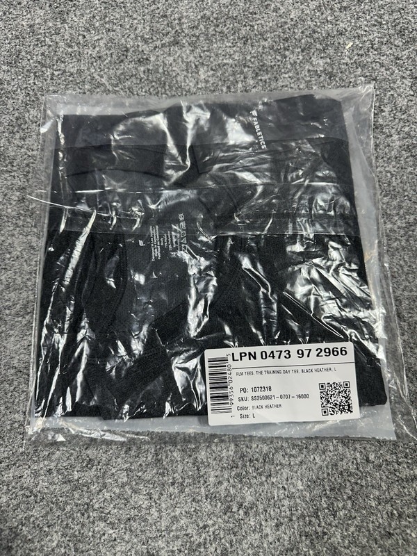 NEW Fabletics Mens The Training Day Tee Shirt LARGE Black Heather Short Sleeve gallery