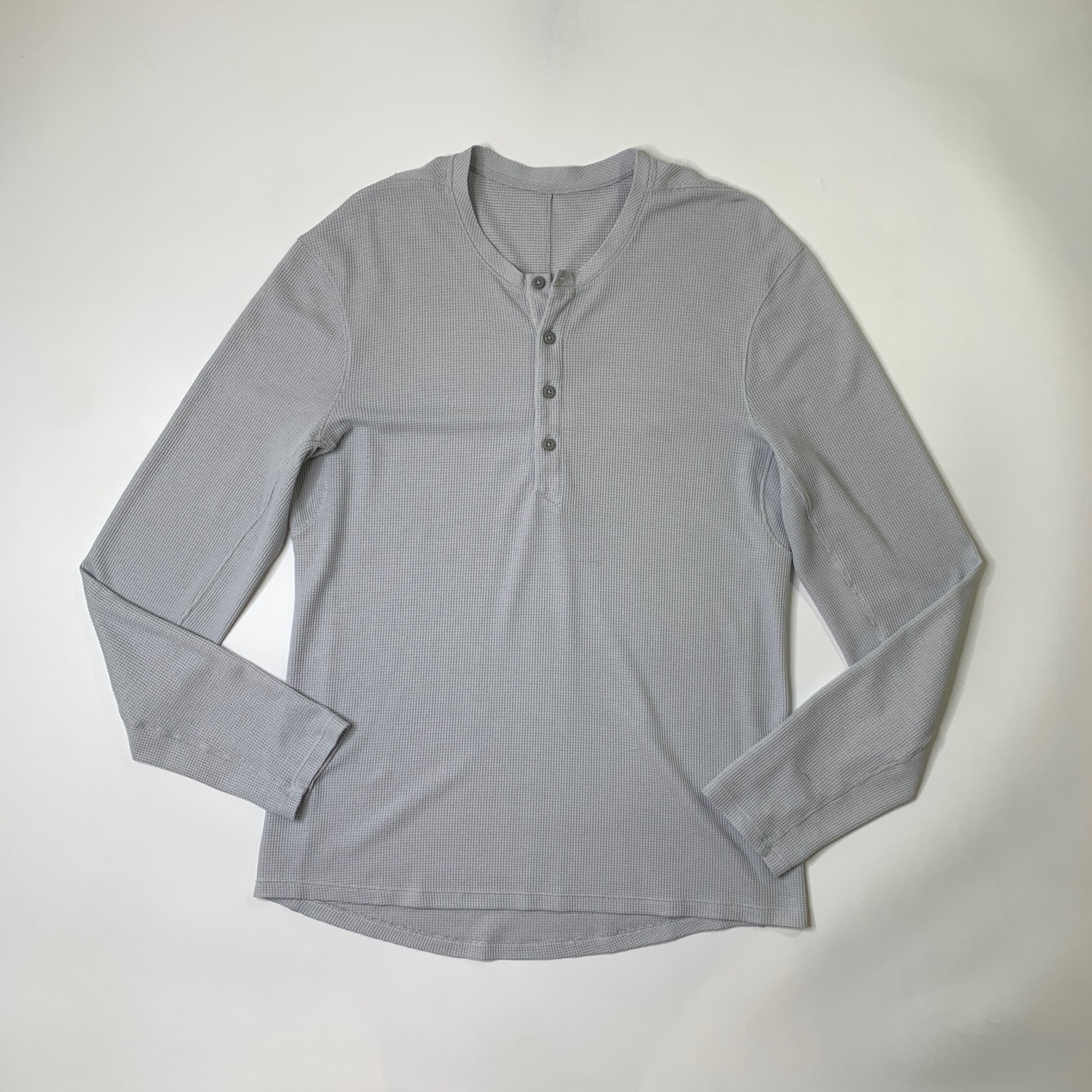 Lululemon Shirt Mens M Medium Ash Shift Stitch Henley Waffle Knit Moisture Wick gallery