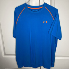 Mens Under Armour Performance tee shirt