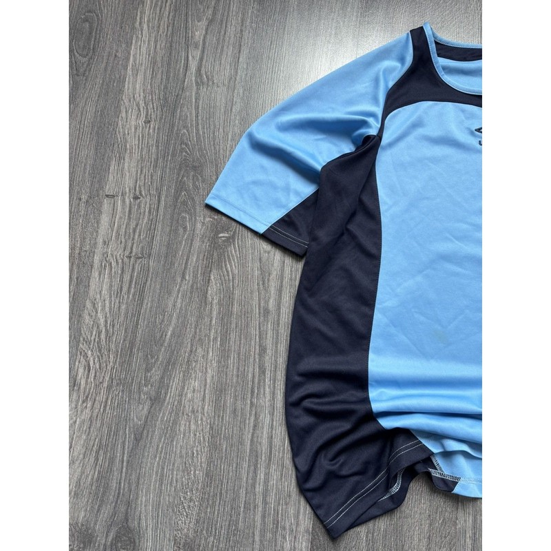 Vintage 90's Umbro Jersey Small Centre Logo gallery