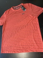 Under Armour heatgear Mens Large Seamless Fade tee NWT 1361133