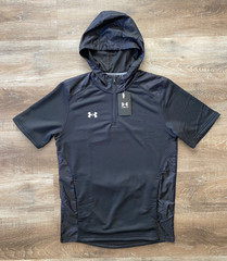 UNDER ARMOUR Loose Fit Command Short Sleeve 1/4 Zip Hoodie~Men’s Size SMALL~NWT
