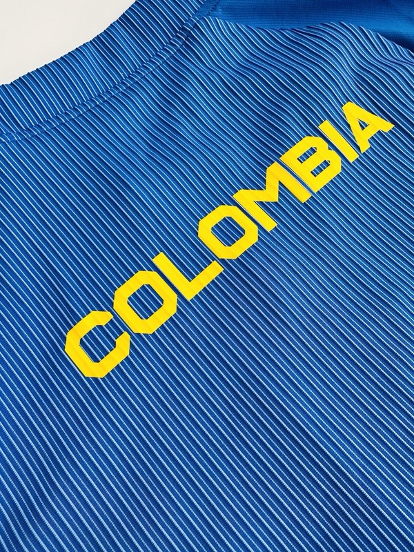 Size M - Nike Pro Elite Colombia Half Zip Made In USA Running Top CI8763-403 gallery