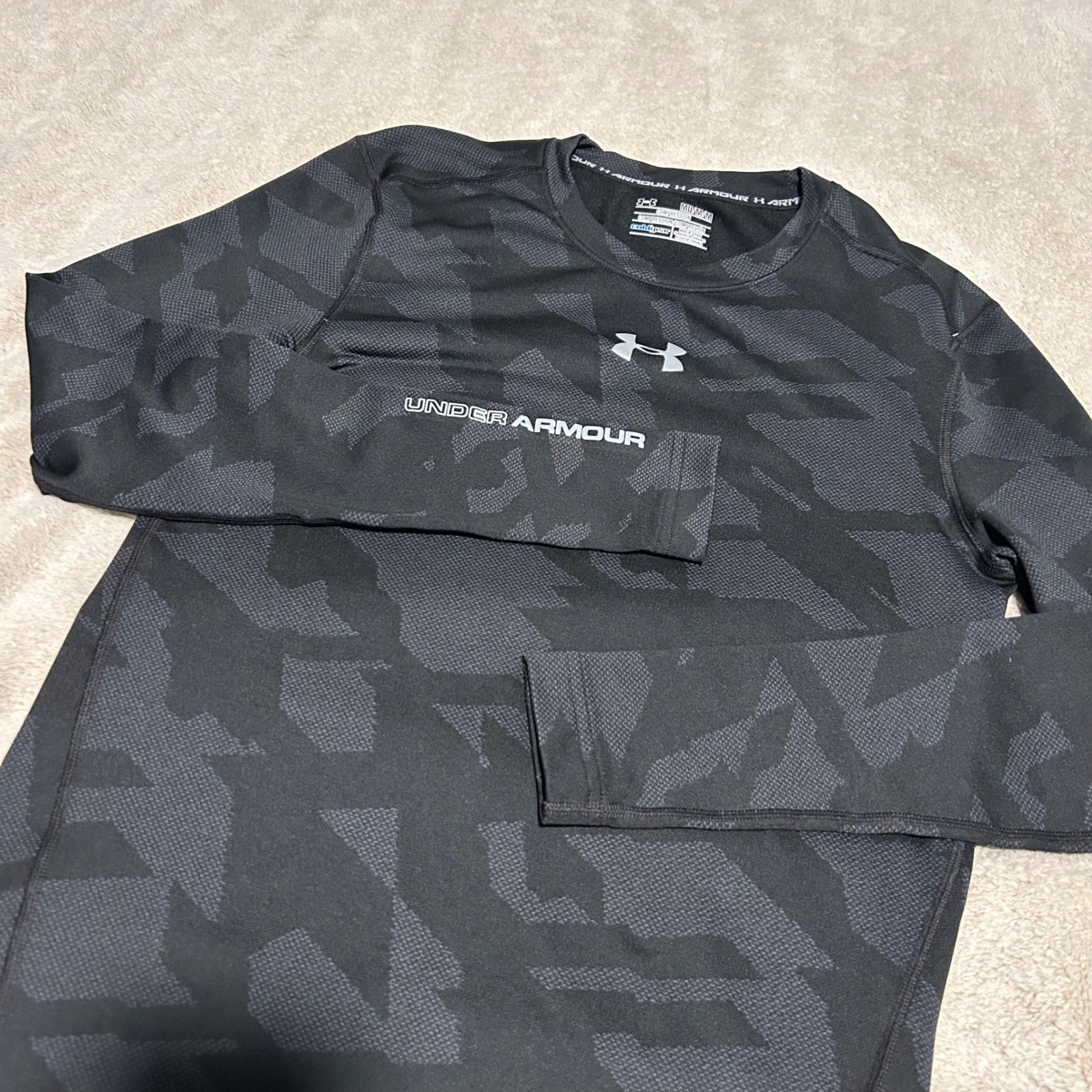 Under Armour ColdGear Compression Shirt Mens Medium Black Camo Long Sleeve Base gallery