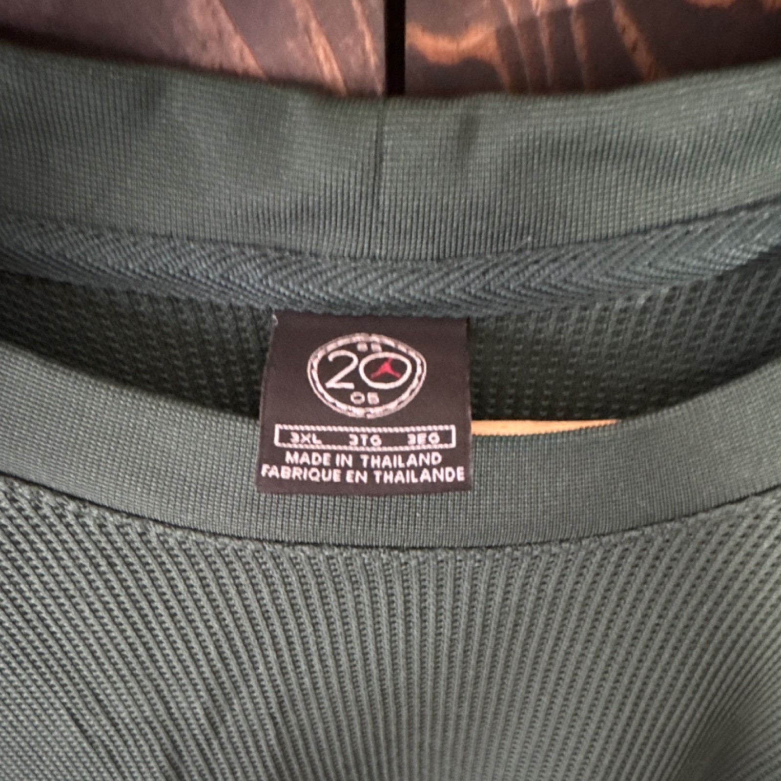 Jordan 20th Anniversary Long Sleeve Colorblock Basketball Shirt Green Gray XXL gallery